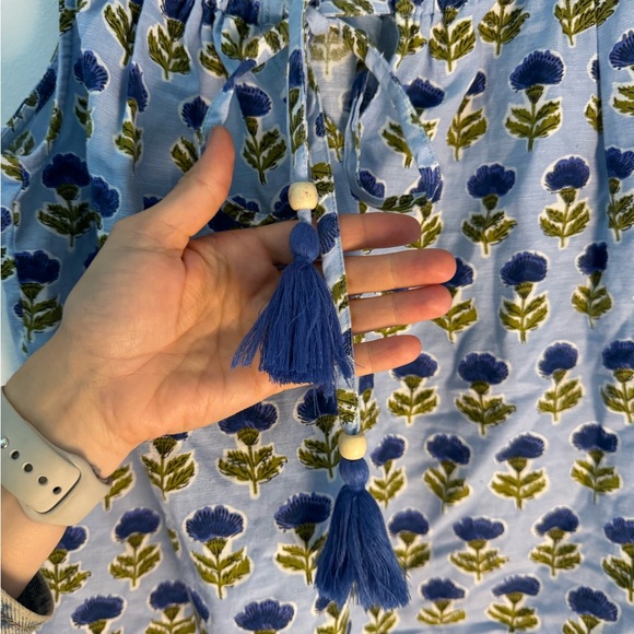 New With Tags Linen blend floral pattern tank top - Picture 5 of 5